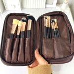 ست براش ۱۲ تکه کیف دار بی اچ کازماتیکس رنگ قهوه ای